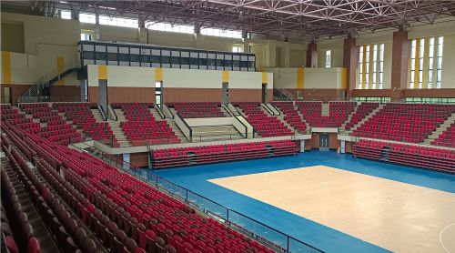 專業(yè)看臺(tái)座椅如何制造？四大核心步驟揭秘